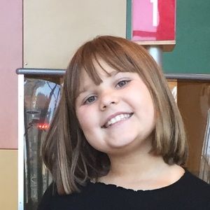 Meet your Posher, Phoebe